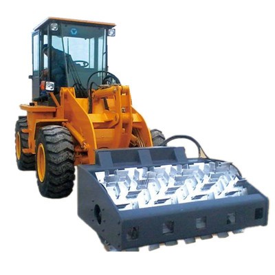 市政環(huán)衛(wèi)車配冬季路面除冰雪設(shè)備ws50滑移裝載機配破冰器