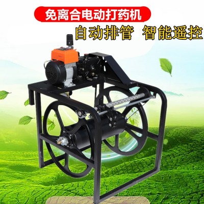 廠家直供農(nóng)用48V60V電三輪遠程遙控自動收卷管高壓電動噴霧打藥機