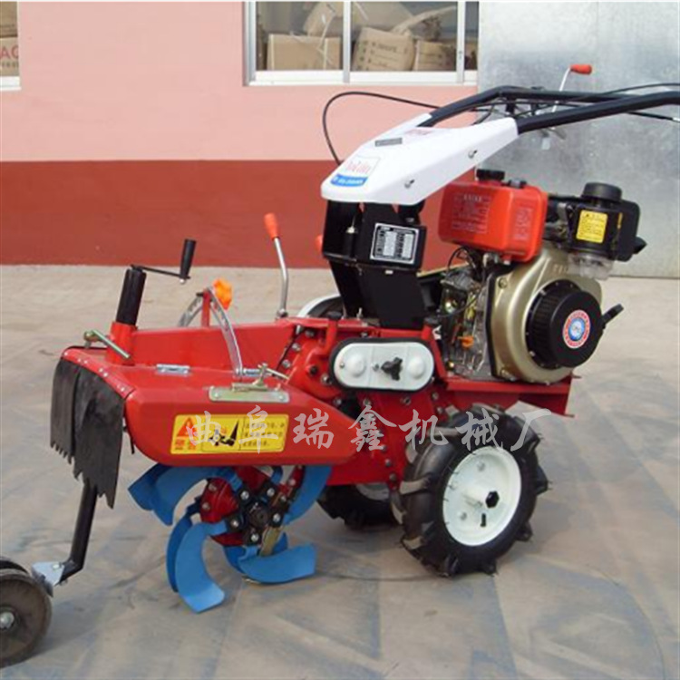 自走式手扶微耕機