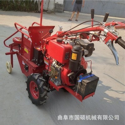 自動(dòng)掰棒子機(jī) 小型手扶帶收玉米機(jī) 15馬力柴油電啟動(dòng)玉米收獲機(jī)