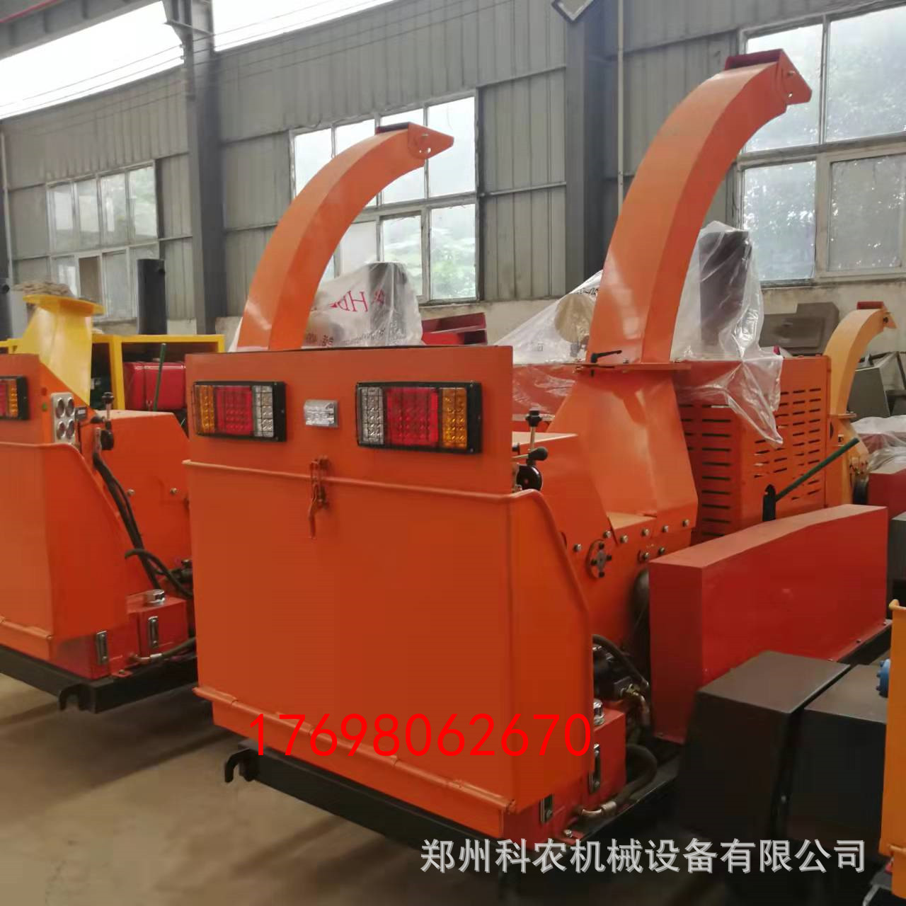 移動(dòng)樹(shù)枝粉碎機(jī)