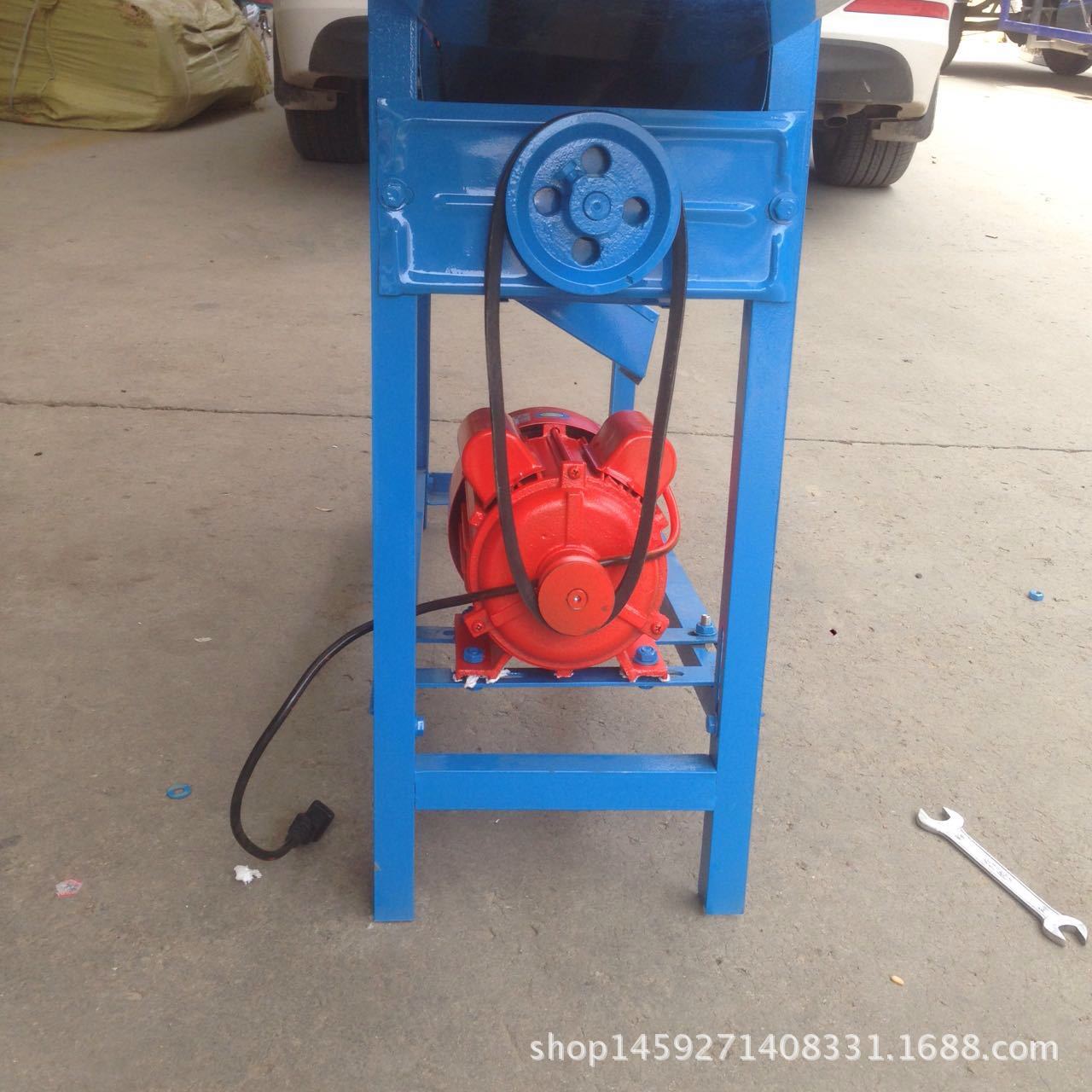 新款掛擋式玉米脫粒機