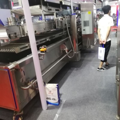 熱狗燃?xì)庥驼C(jī) 火腿香腸電加熱油炸機(jī) 蟹棒魚豆腐油炸機(jī)商用