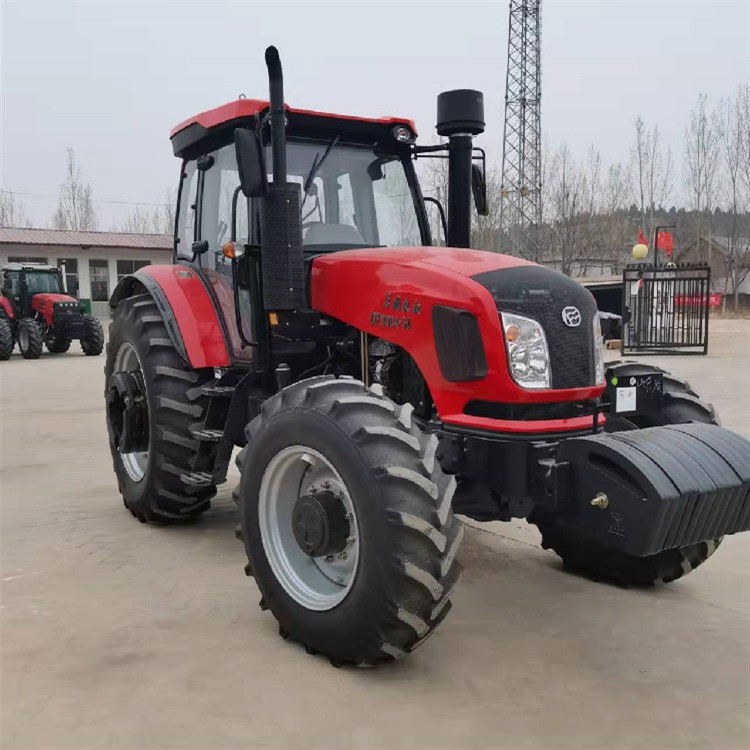 輪式補后直提東風2004農用拖拉機 200馬力大型農用犁地耕種拖拉機