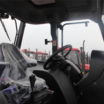 東方紅LX1204輪式拖拉機