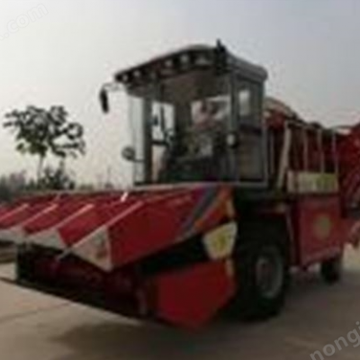 會晟4QZ-2600A自走式莖穗兼收玉米青貯機