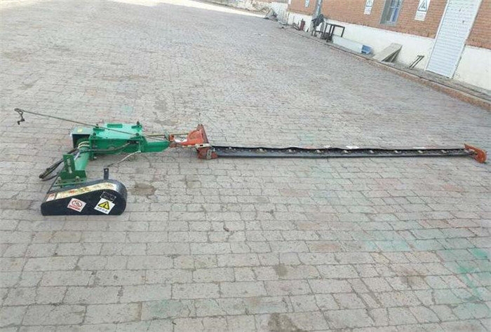 正鑲白旗戴偉9GWDQZ-3.03中懸掛式重型割草機