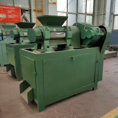 干法有機肥造粒機 復混肥雙輥擠壓制粒設備 粉末對輥擠壓造粒機
