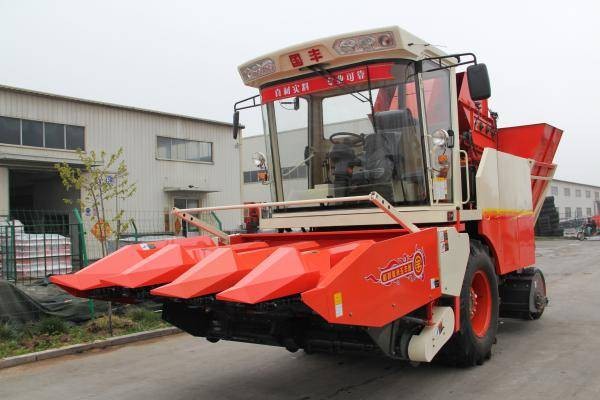 國豐4YZP-4D國豐4YZP-4D型自走式玉米收獲機