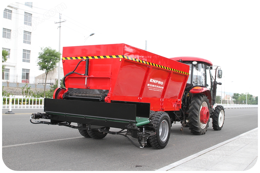 恩寶果園自行式采摘作業(yè)平臺(tái)